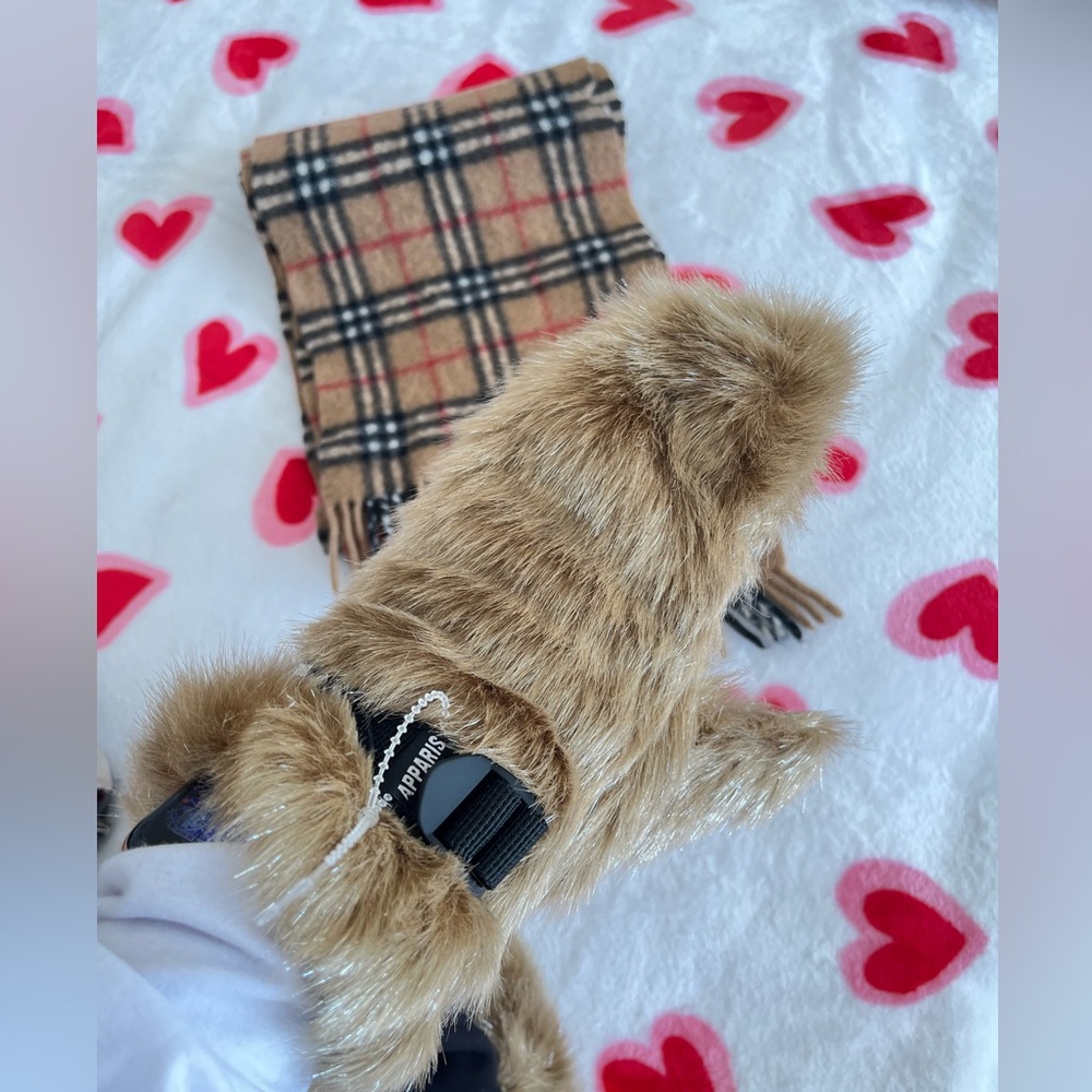 Apparis Gold Faux Fir Mittens